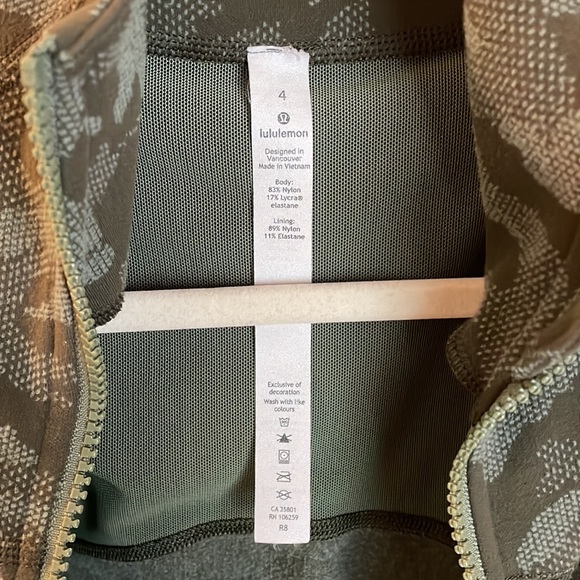 Lululemon Define Jacket in Camo - Picture 4 of 5
